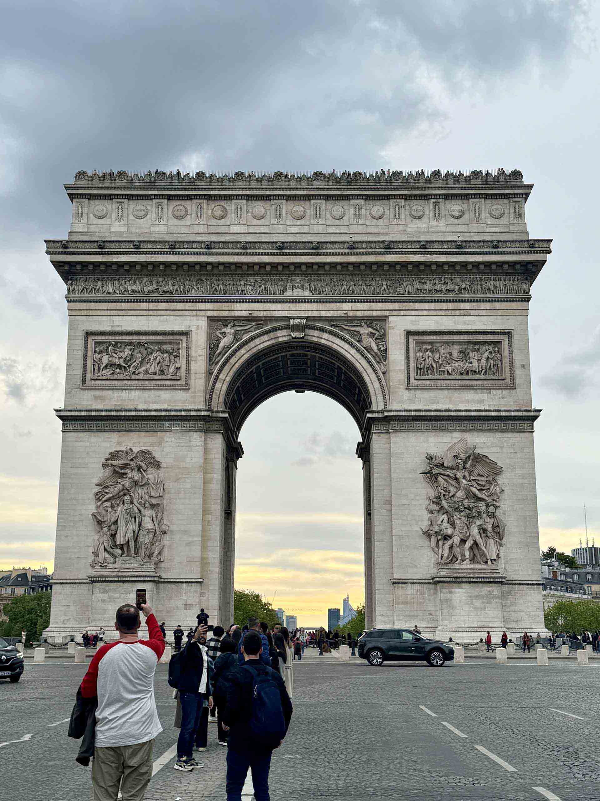 クリニック・歯科医院がAIチャットボットで受付業務を50%削減する方法